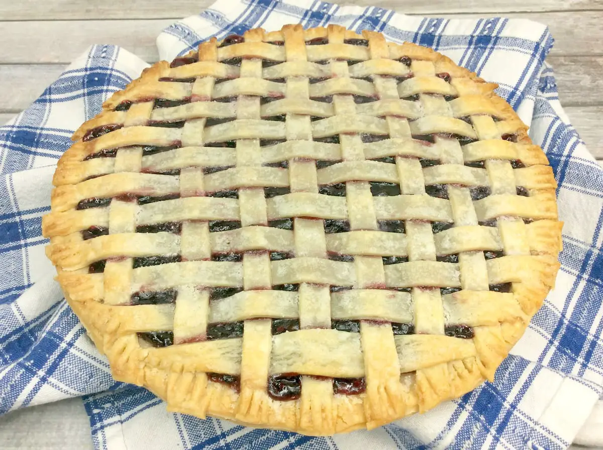 image of a freshly baked blackberry pie